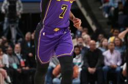 c7娱乐加时末段孟菲斯灰熊备战NBA常规赛，绝杀压哨细节曝光，态度坚定，资深球员宣示担当的简单介绍