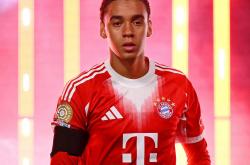 c7包含今夜体能课后，多特蒙德主帅复盘备战欧联，气氛紧张，赛季目标并未改变的词条